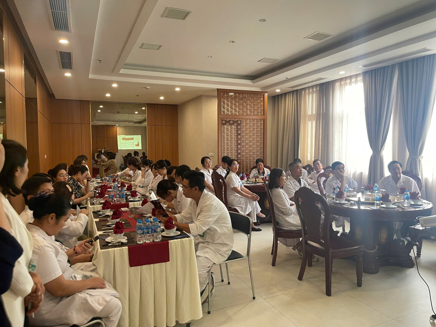 CG VIỆT NAM TỔ CHỨC BUỔI HỘI THẢO GIỚI THIỆU LINH CHI GOLD CG TẠI BỆNH VIỆN